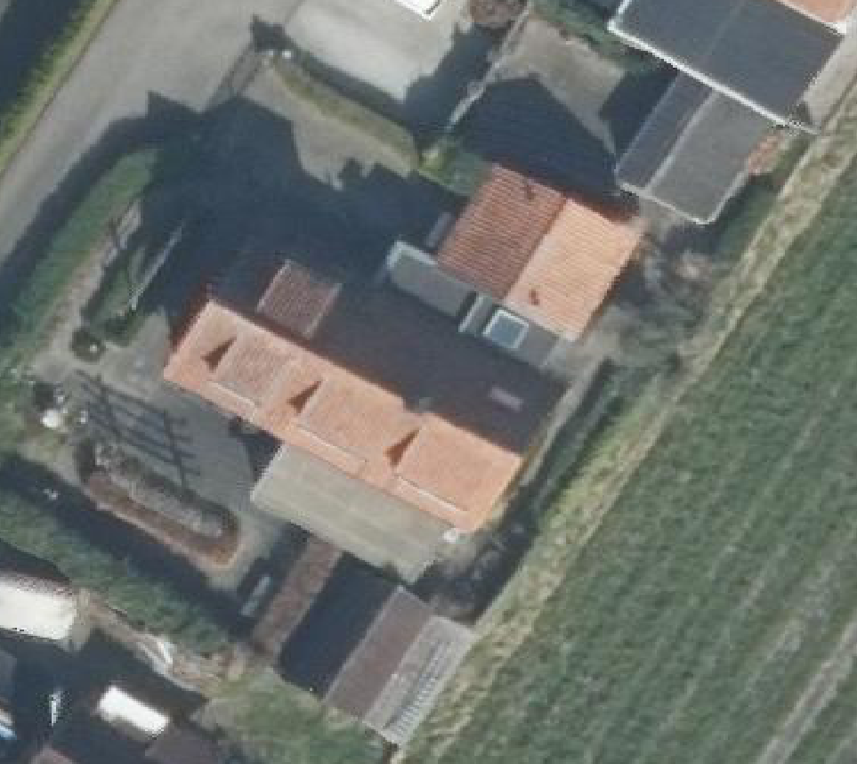 True ortho luchtfoto van Nijkerkerveen met zicht op woning