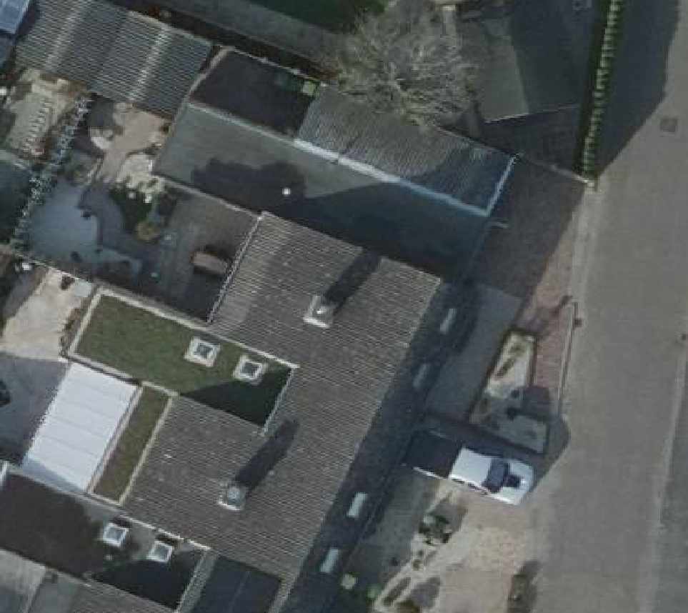 True ortho luchtfoto van Zuid-Beijerland met zicht op woning