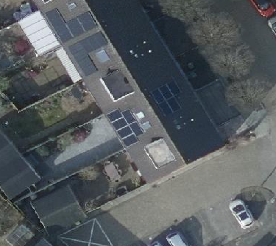 True ortho luchtfoto van Strijen met zicht op woning