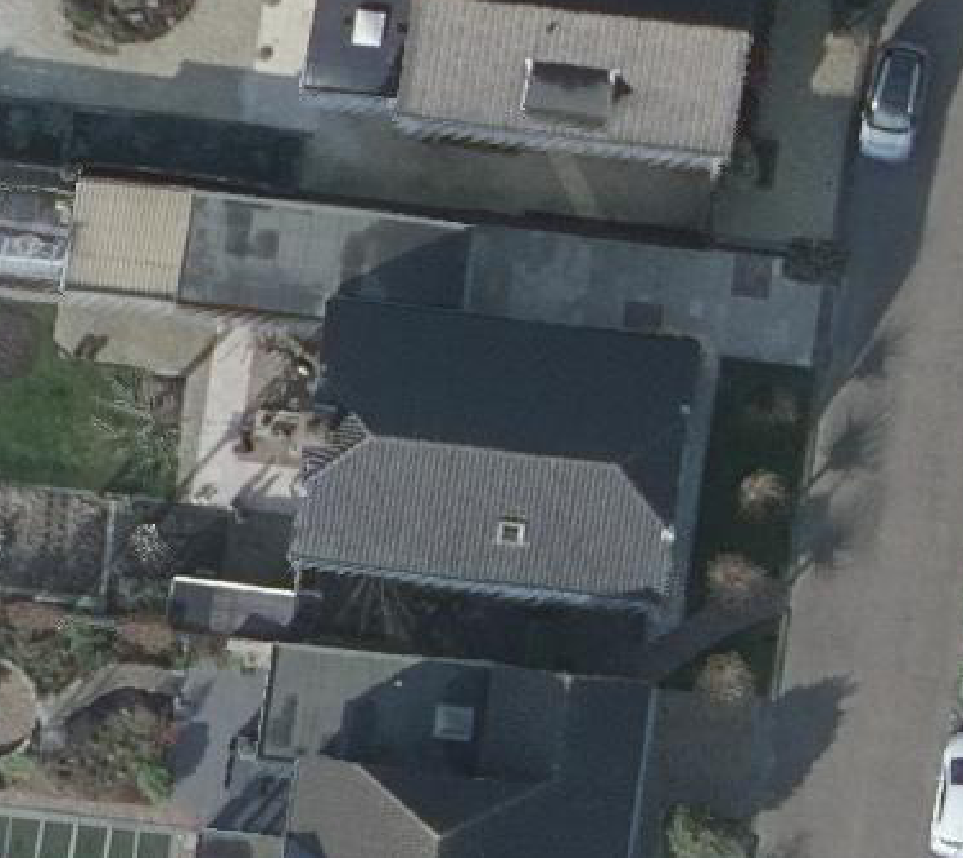 True ortho luchtfoto van Zuid-Beijerland met zicht op woning