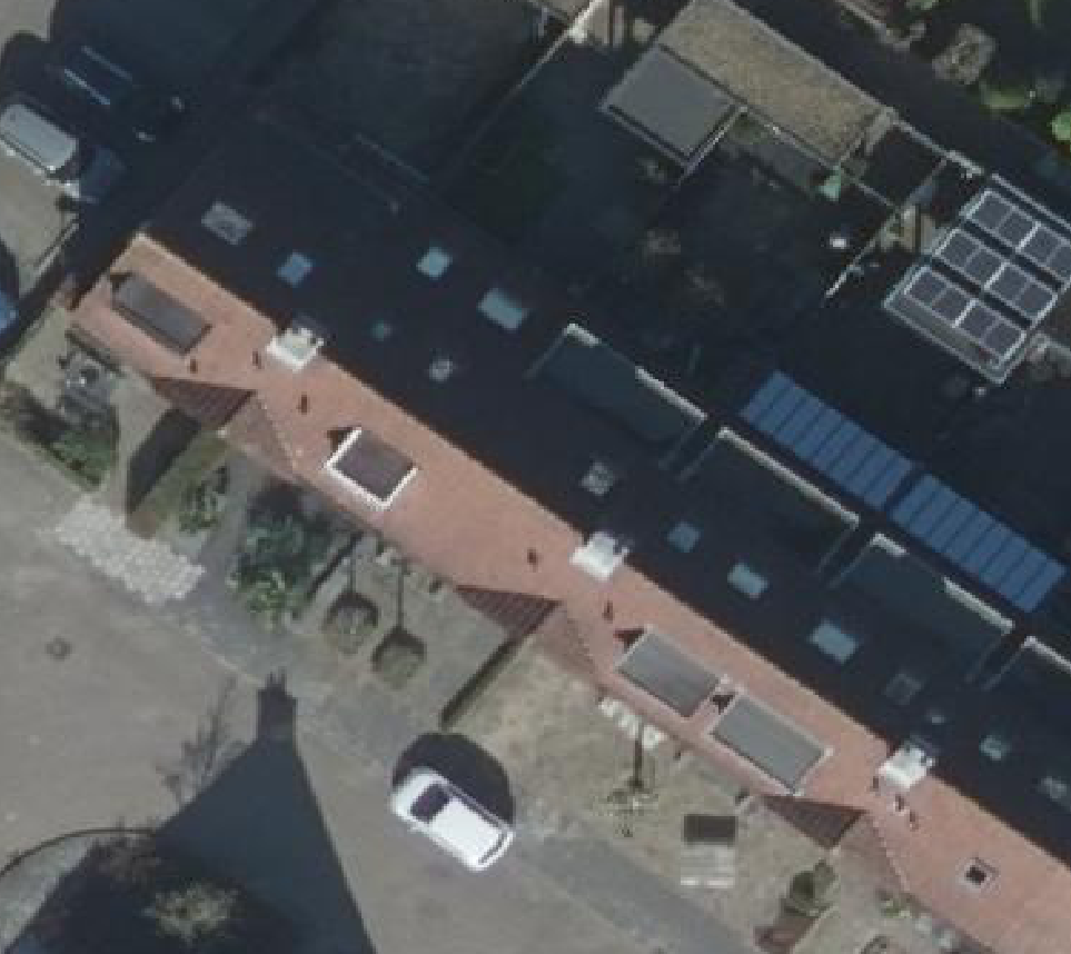 True ortho luchtfoto van Puttershoek met zicht op woning