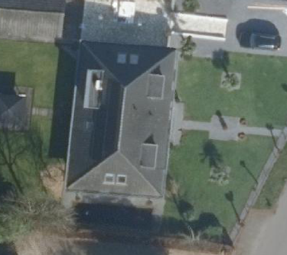 True ortho luchtfoto van Ter Aar met zicht op woning