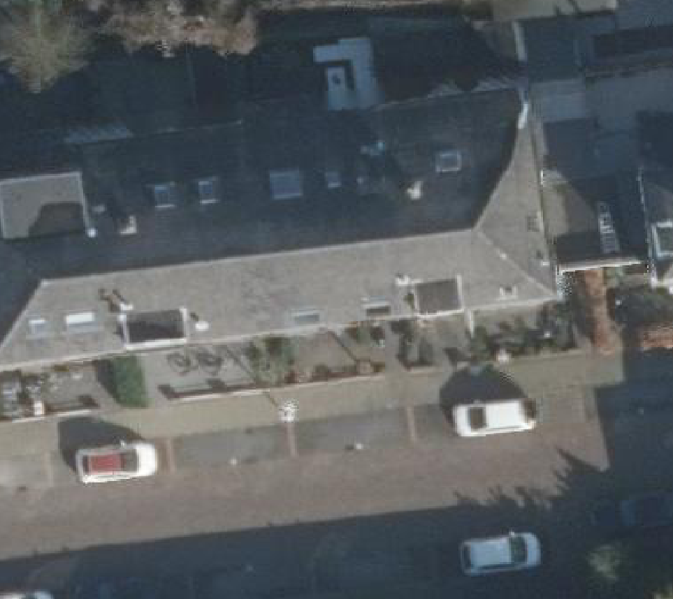 True ortho luchtfoto van Alphen aan den Rijn met zicht op woning