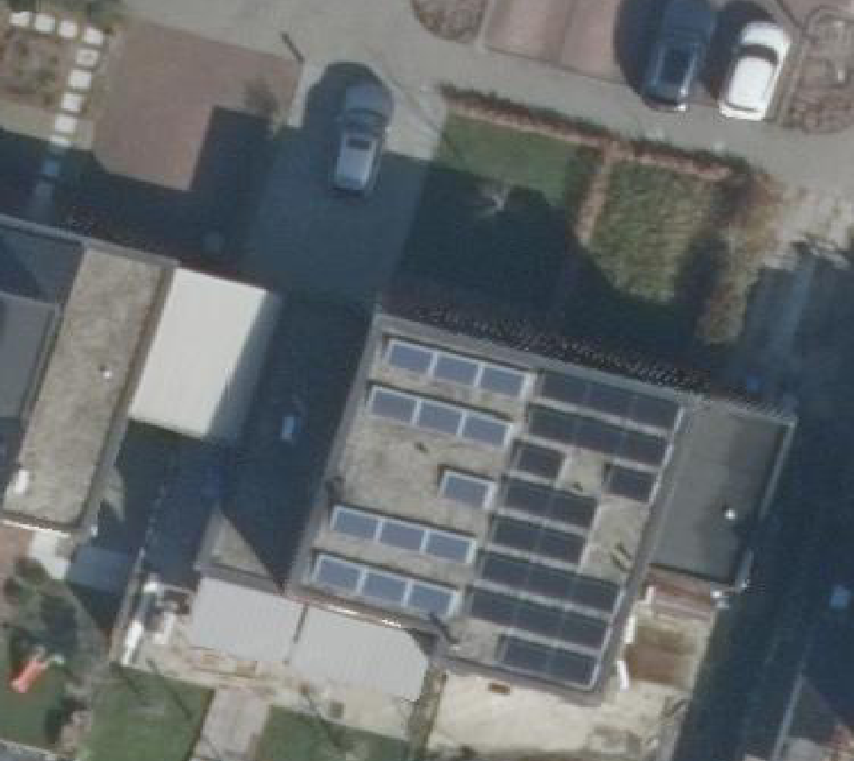 True ortho luchtfoto van Alphen aan den Rijn met zicht op woning
