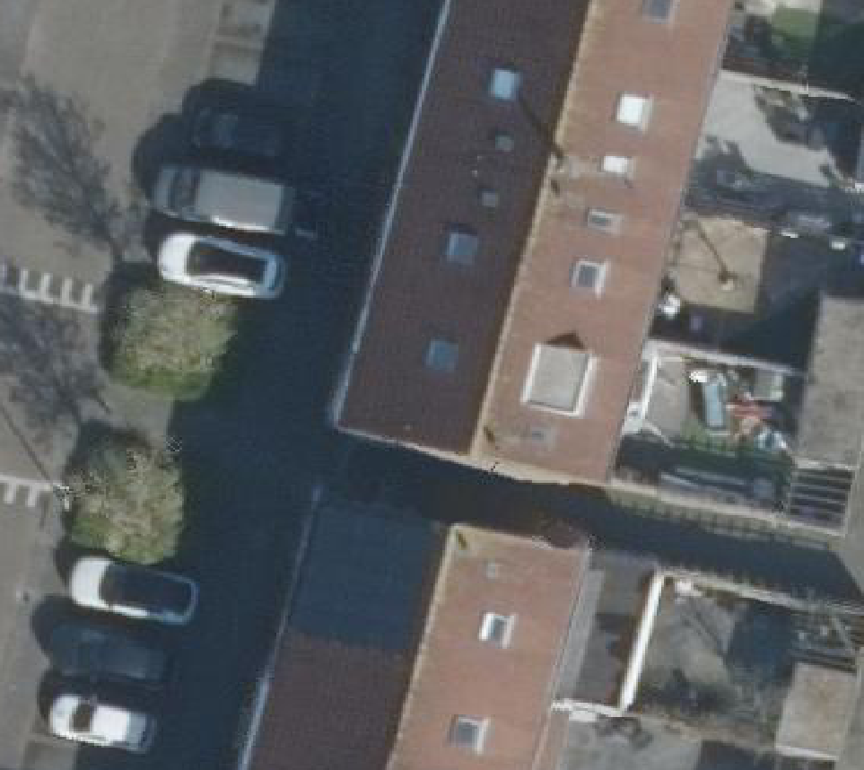 True ortho luchtfoto van Alphen aan den Rijn met zicht op woning