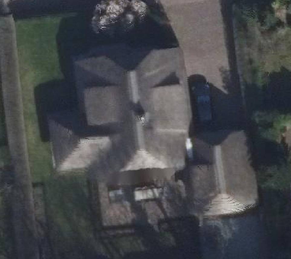 True ortho luchtfoto van Laren met zicht op woning