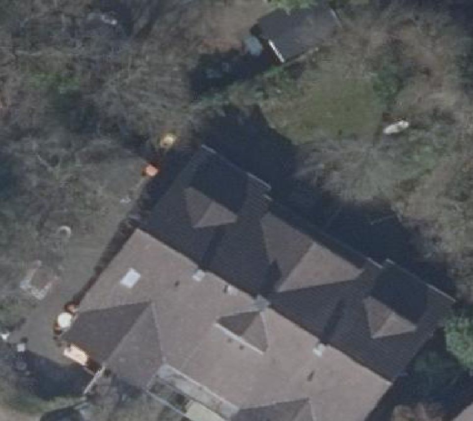 True ortho luchtfoto van Bergen (Nh) met zicht op woning