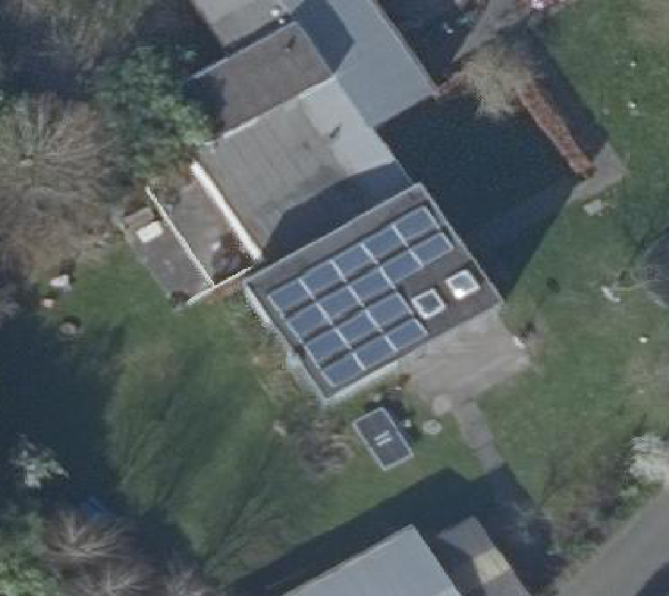 True ortho luchtfoto van Bergen (Nh) met zicht op woning