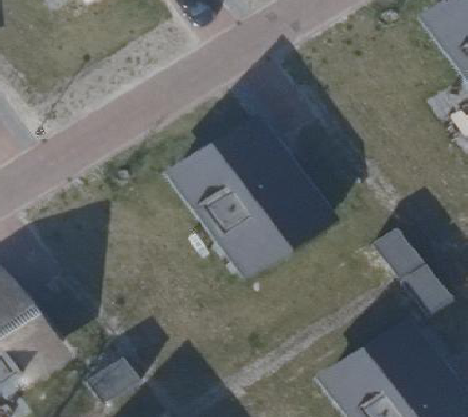 True ortho luchtfoto van Schoorl met zicht op woning