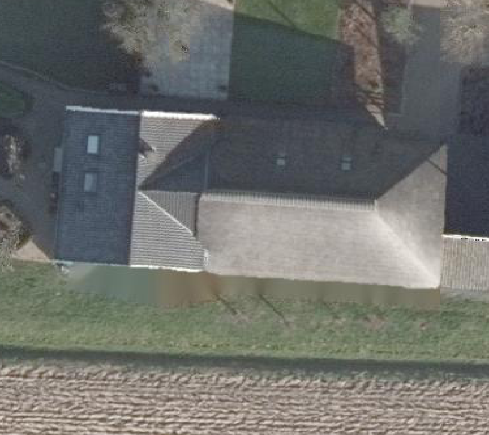 True ortho luchtfoto van Varik met zicht op woning