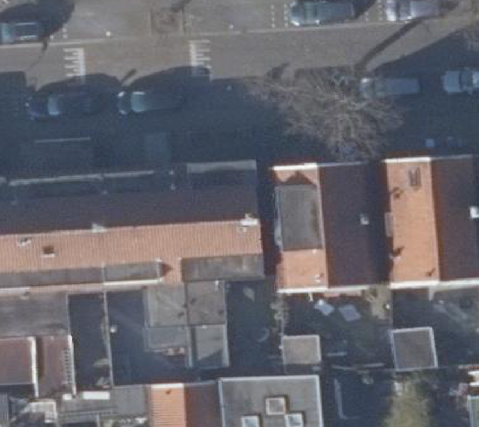 True ortho luchtfoto van Koog aan de Zaan met zicht op woning