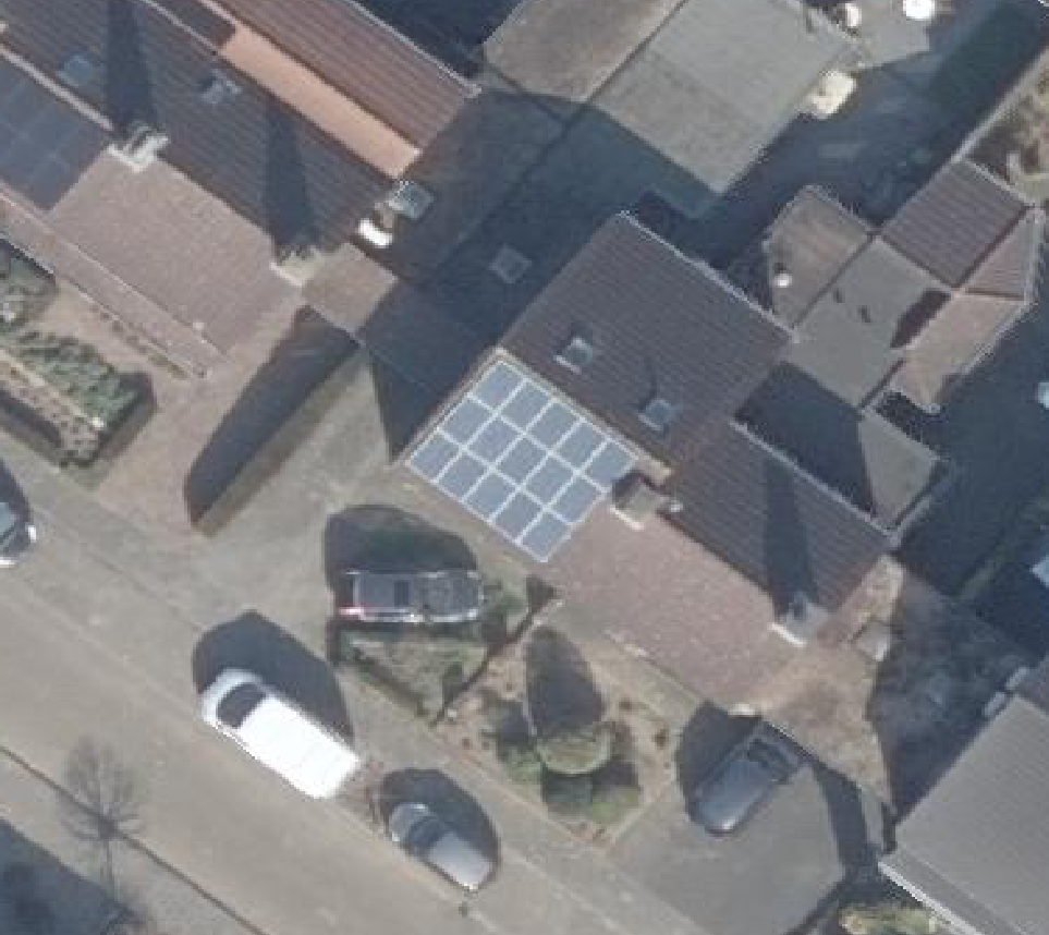 True ortho luchtfoto van Heeswijk-Dinther met zicht op woning
