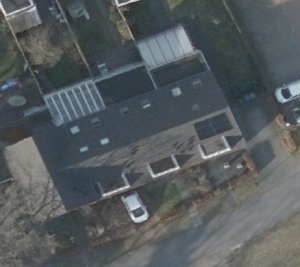 True ortho luchtfoto van Sterksel met zicht op woning