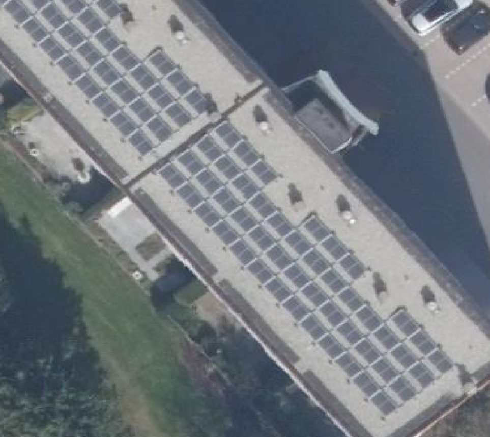 True ortho luchtfoto van Naarden met zicht op woning