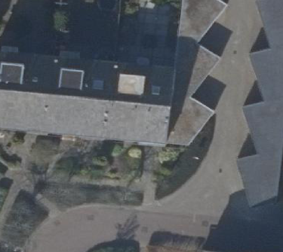 True ortho luchtfoto van Bergen (Nh) met zicht op woning