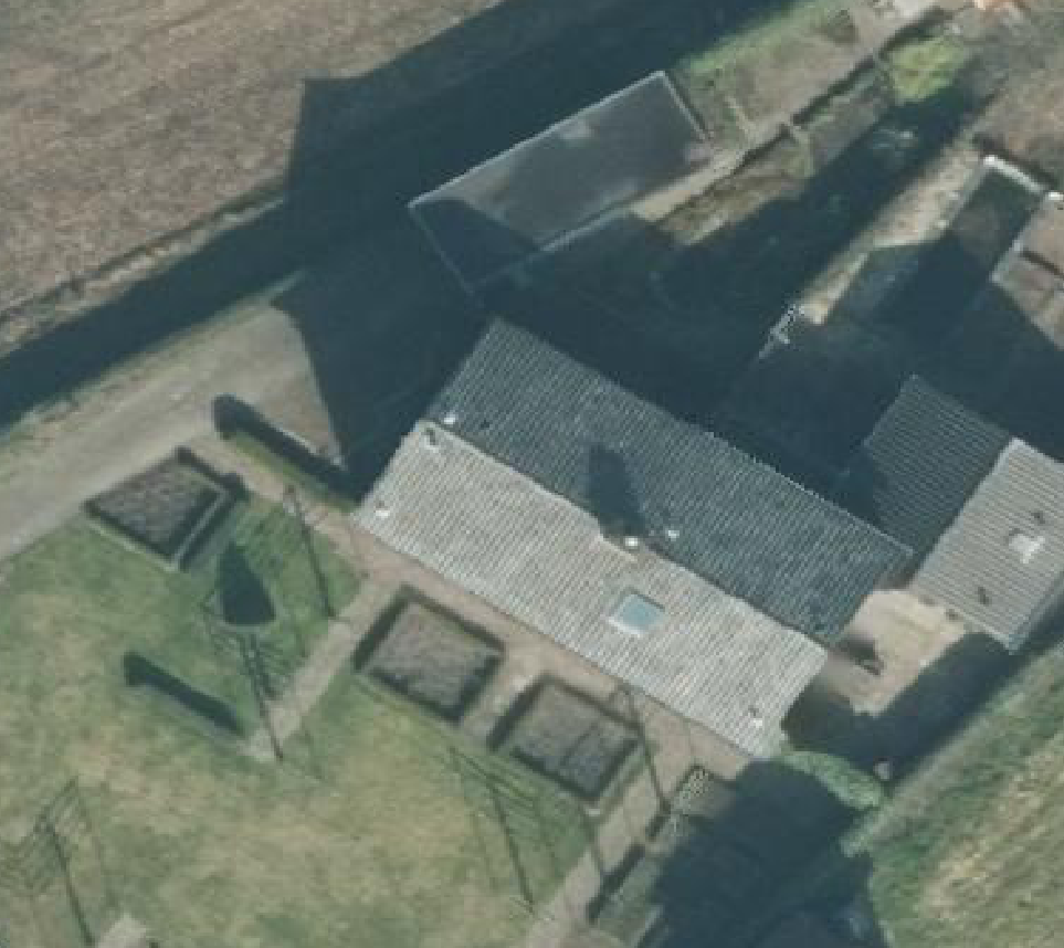 True ortho luchtfoto van Losser met zicht op woning