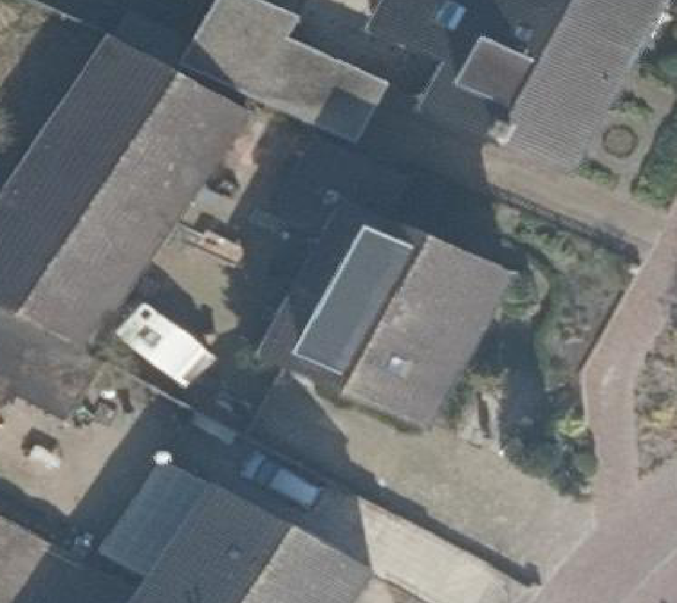 True ortho luchtfoto van Nijkerkerveen met zicht op woning
