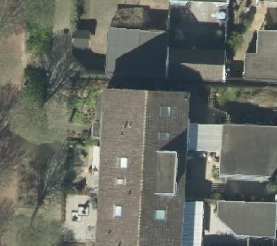 True ortho luchtfoto van Veenendaal met zicht op woning