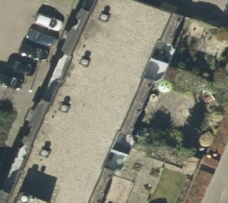 True ortho luchtfoto van Veenendaal met zicht op woning