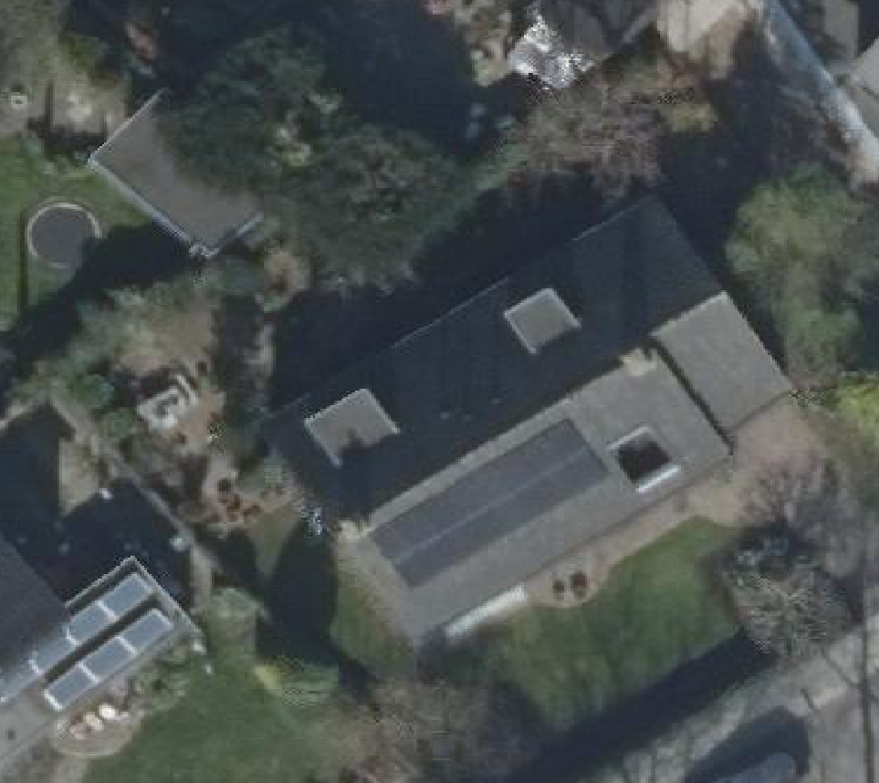 True ortho luchtfoto van Baambrugge met zicht op woning
