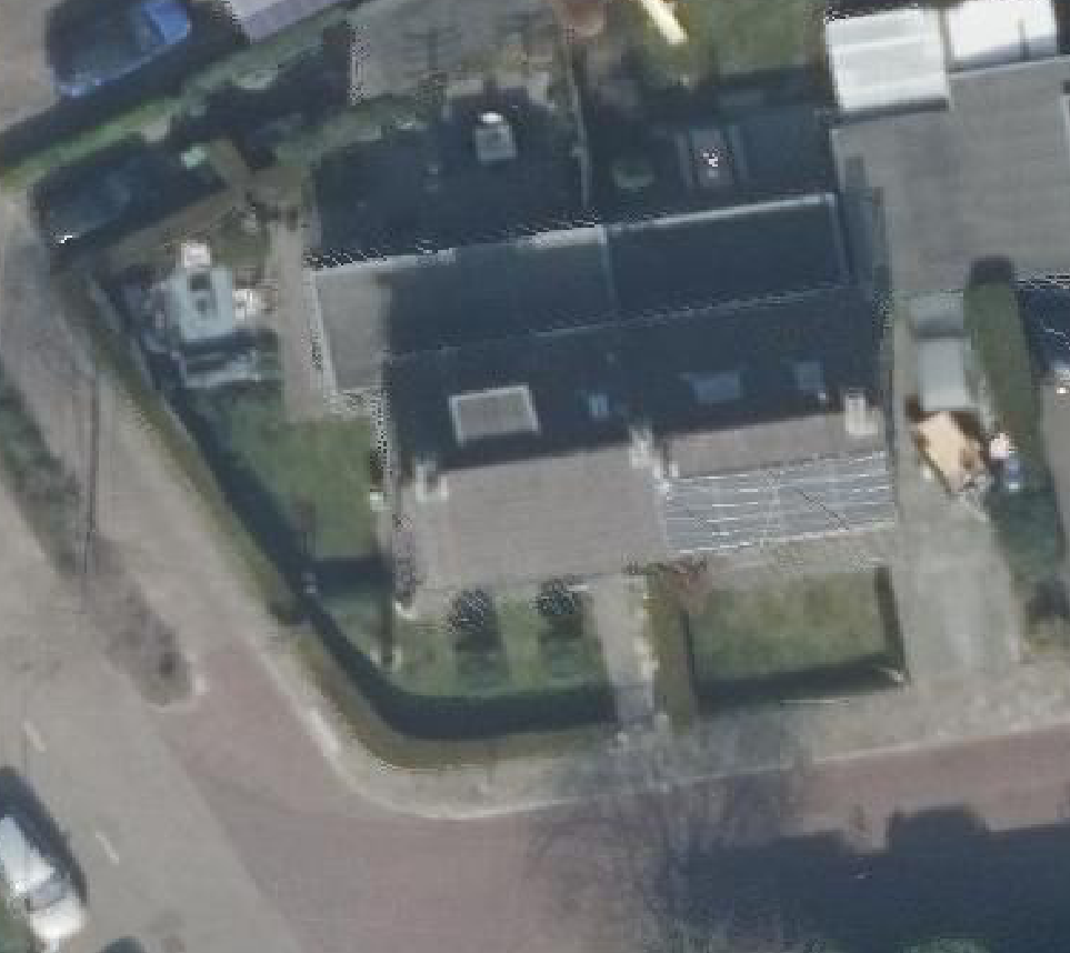 True ortho luchtfoto van Baarn met zicht op woning