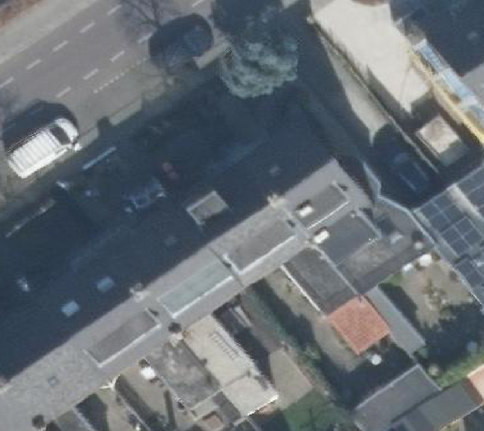 True ortho luchtfoto van Baarn met zicht op woning