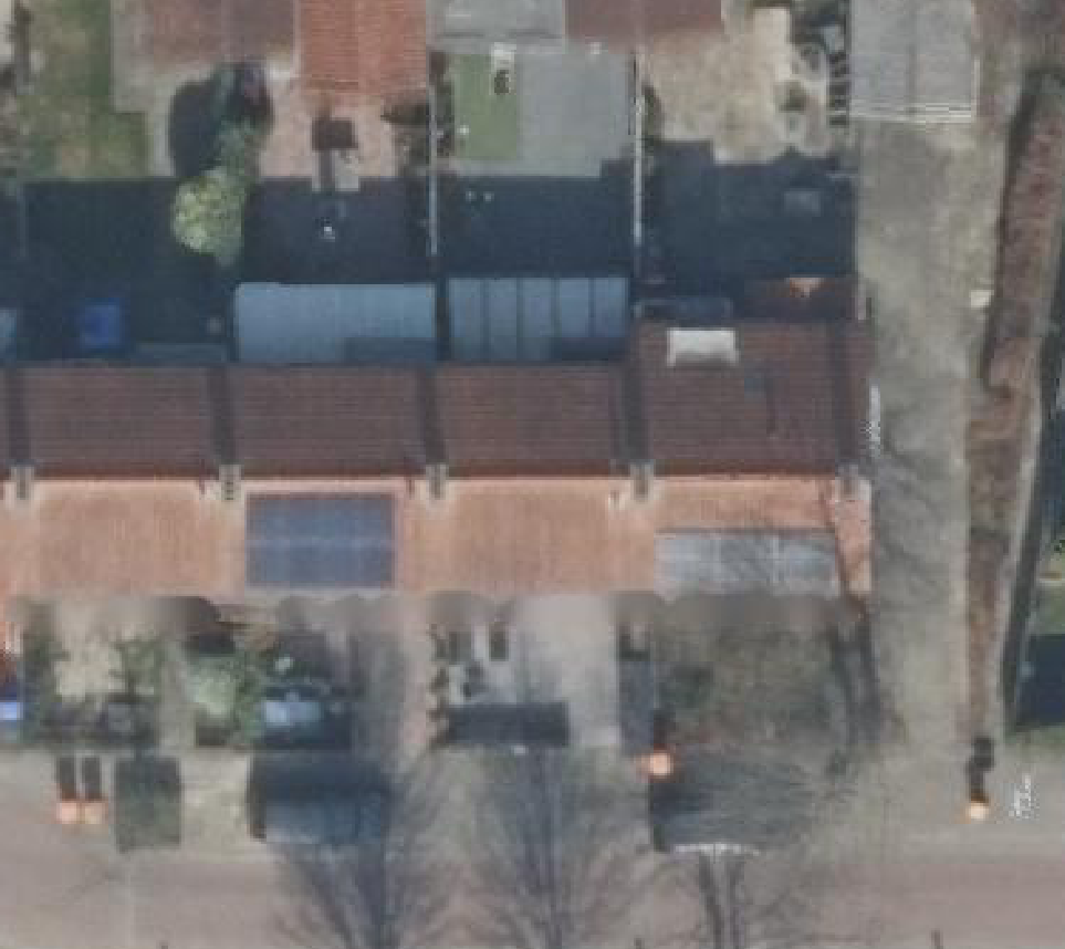 True ortho luchtfoto van Baarn met zicht op woning