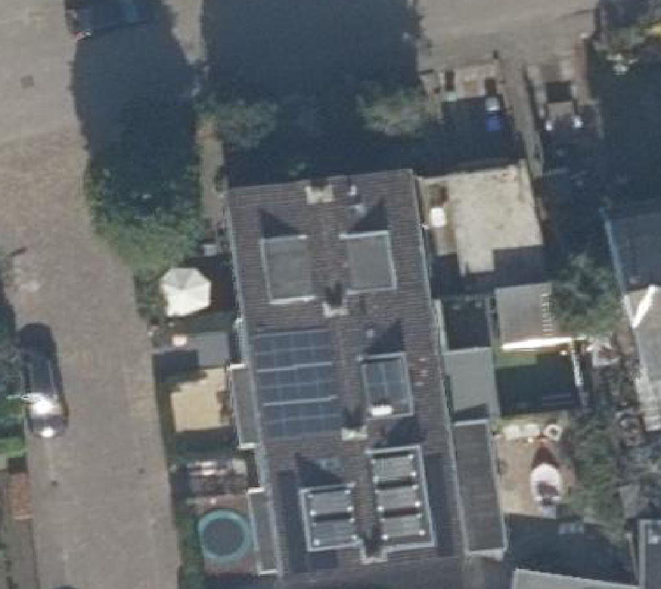 True ortho Luchtfoto op daksegment ingezoomd