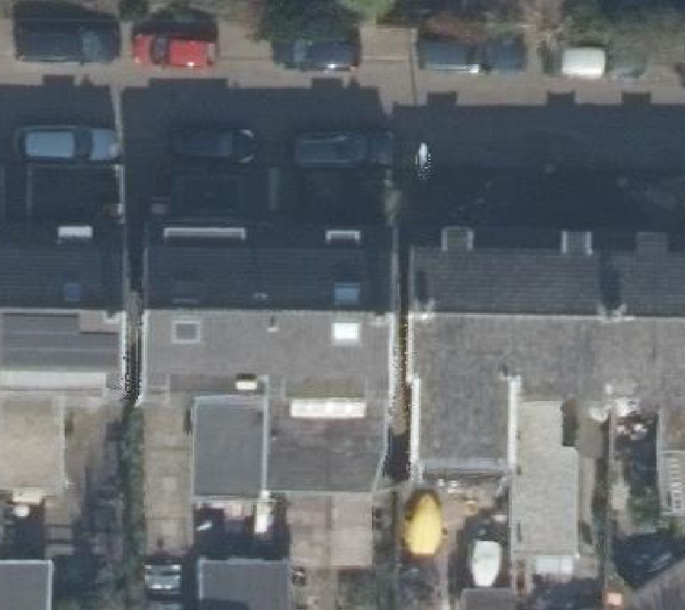 True ortho luchtfoto van Baarn met zicht op woning
