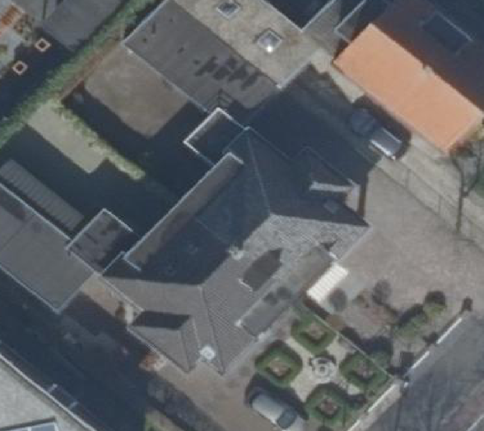 True ortho luchtfoto van Nieuw-Vennep met zicht op woning