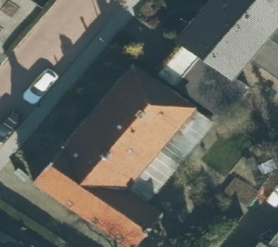 True ortho luchtfoto van Huissen met zicht op woning