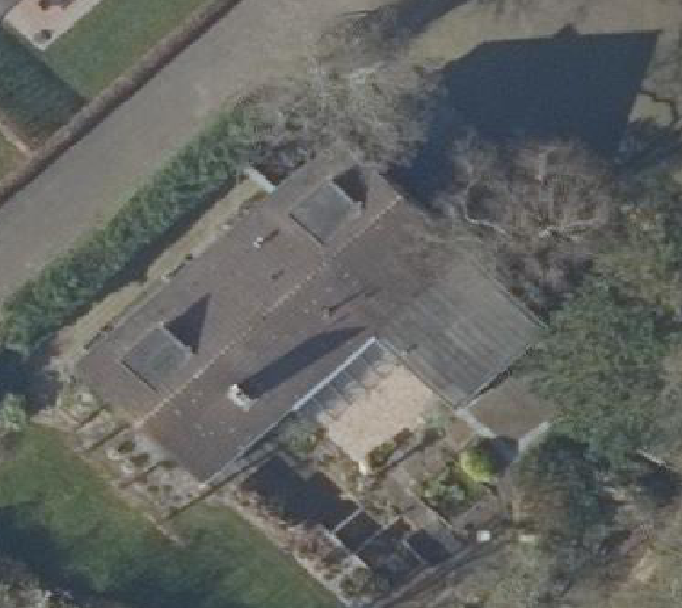 True ortho luchtfoto van Sint Maartensvlotbrug met zicht op woning
