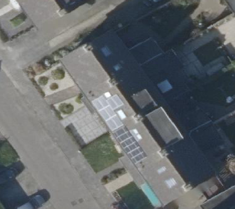 True ortho luchtfoto van 'T Veld met zicht op woning
