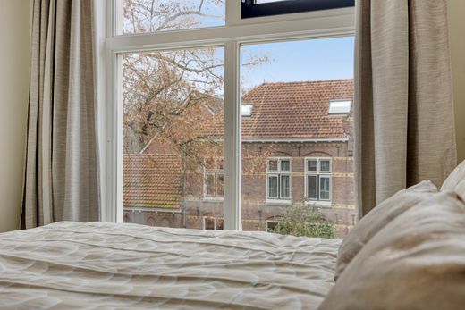 Klik op de foto om te vergroten