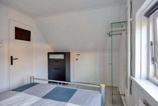 Klik op de foto om te vergroten