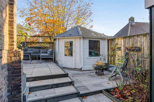 Klik op de foto om te vergroten