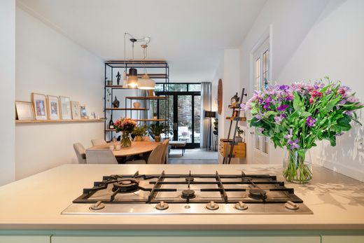 Klik op de foto om te vergroten