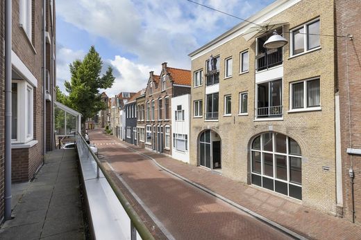 Klik op de foto om te vergroten