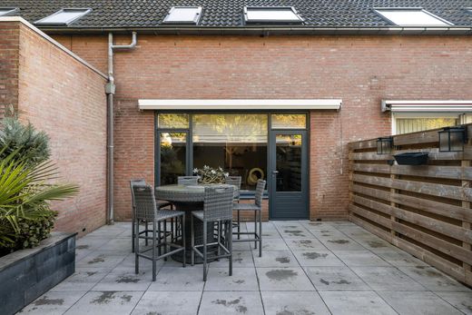 Klik op de foto om te vergroten