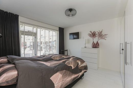 Klik op de foto om te vergroten