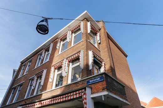 Klik op de foto om te vergroten