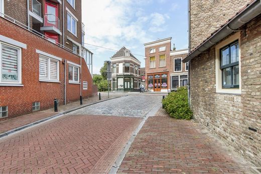 Klik op de foto om te vergroten