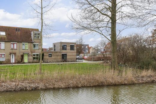 Klik op de foto om te vergroten