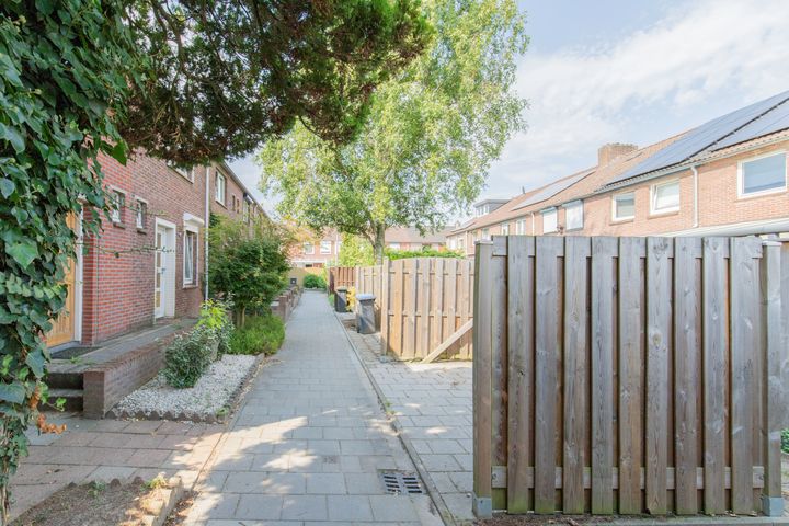 Amsterdamstraat 35 Heerlen 1013527d8258647d942a0b9ef3b4fe1599b28 – foto 6