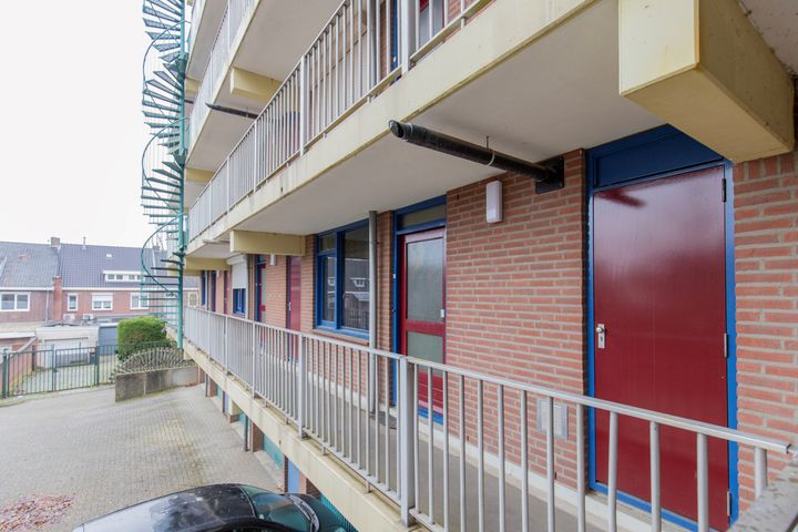 Verdragstraat 4 Heerlen 10135f667ca5ea7ca4437bf33161d9d3f07a5 – foto 4