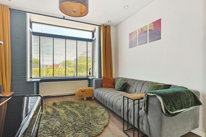 slider-image-4