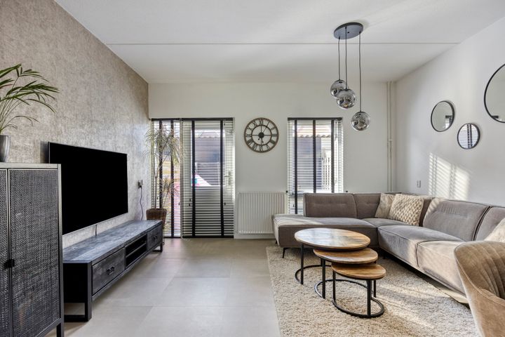 slider-image-4