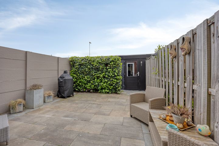 slider-image-3
