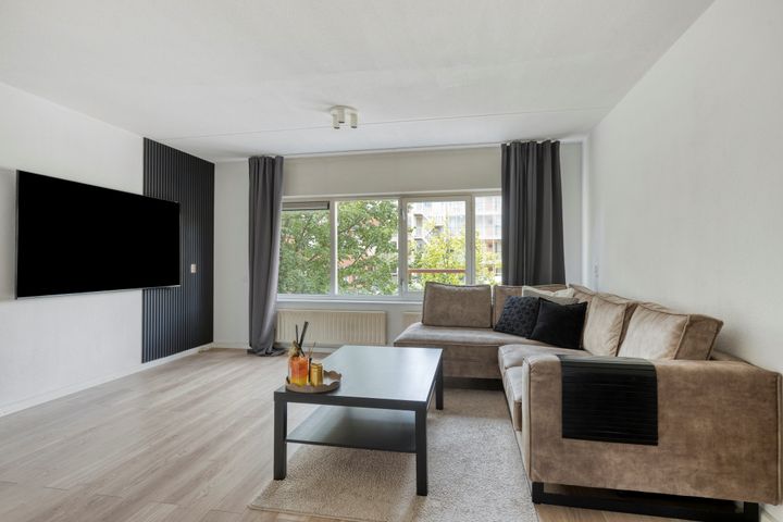 slider-image-1